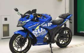 SUZUKI GIXXER 250 SF