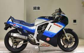 SUZUKI GSX-R750 1987 GR71G