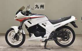 HONDA VT250FG MC15