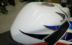 HONDA CBR250R A MC41