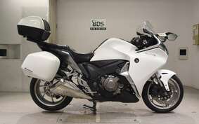 HONDA VFR1200F DCT 2011 SC63