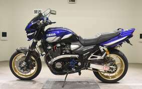 YAMAHA XJR1300 2001 RP03J