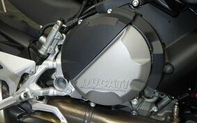 DUCATI STREETFIGHTER V2 2022