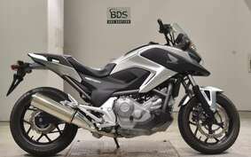 HONDA NC 700 X LD A 2013 RC63