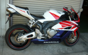 HONDA CBR1000RR 2005 SC57