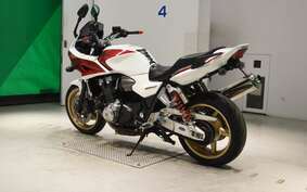 HONDA CB1300SB SUPER BOLDOR A 2010 SC54