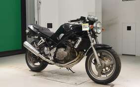 SUZUKI BANDIT 250 GJ74A