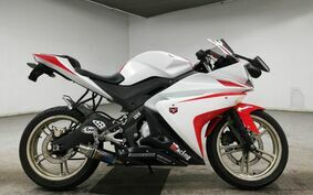 YAMAHA YZF-R125 RE06