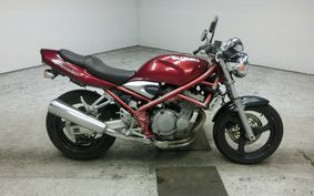 SUZUKI BANDIT 250 GJ77A