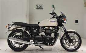 TRIUMPH BONNEVILLE 2010