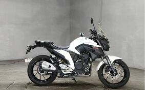 YAMAHA FZ25 RG42