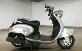 YAMAHA VINO 125 SE24