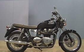 TRIUMPH BONNEVILLE 2005 J900TM