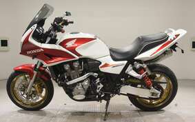 HONDA CB1300SB SUPER BOLDOR A 2006 SC54