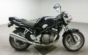 SUZUKI BANDIT 250 GJ74A