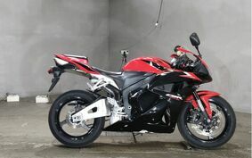 HONDA CBR600RR 2011 PC40