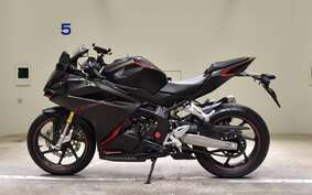 HONDA CBR250RR A MC51