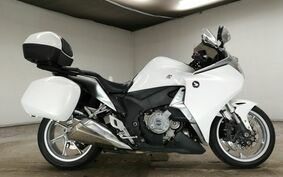 HONDA VFR1200F DCT 2010 SC63