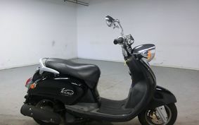 YAMAHA VINO 125 SE24