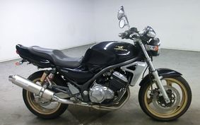 KAWASAKI BALIUS 250 Gen.2 2002 ZR250B