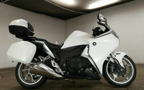 HONDA VFR1200F 2010 SC63