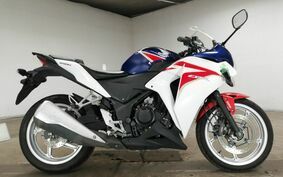 HONDA CBR250R MC41