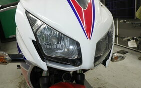 HONDA CBR250R GEN 3 MC41