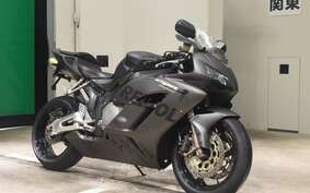 HONDA CBR1000RR 2005 SC57