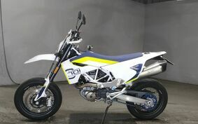 HUSQVARNA 701スーパーモト 2019 USV