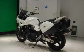 HONDA CB1300SB SUPER BOLDOR A 2010 SC54