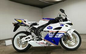 HONDA CBR1000RR 2004 SC57