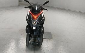 YAMAHA TRICITY 125 SE82J