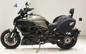 DUCATI DIAVEL STRADA 2013