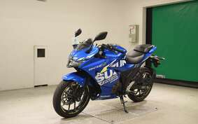 SUZUKI GIXXER 250 SF