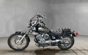 YAMAHA VIRAGO 250 3DM