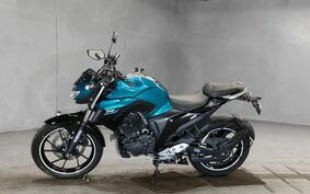 YAMAHA FZ25 RG42