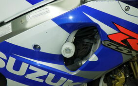 SUZUKI GSX-R1000 2002 GT74A