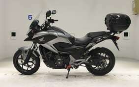 HONDA NC750X 2016 RC72