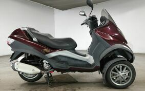 PIAGGIO MP3 250 RL M472