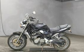 SUZUKI BANDIT 250 GJ74A