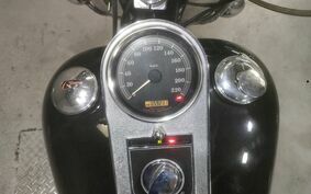 HARLEY FLSTC 1450 2004 BJY