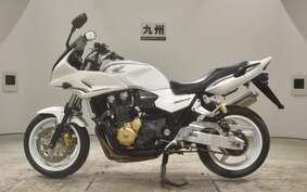 HONDA CB1300SB SUPER BOLDOR A 2011 SC54