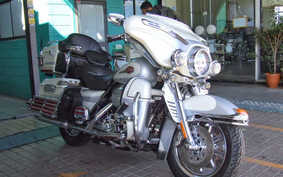 HARLEY FLHTCU CVO Electra Glide 2008 PR4