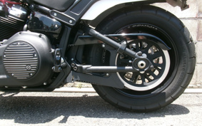 HARLEY  HARLEY FXFBS 2018 YLK