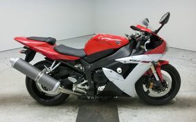 YAMAHA YZF-R1 Fi 2004 RN09