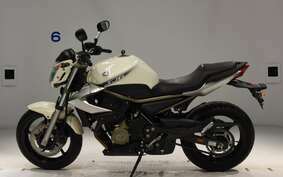 YAMAHA XJ6 N 2010