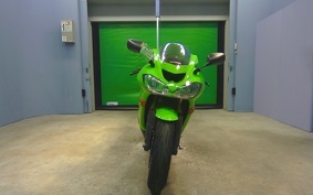 KAWASAKI ZX 10 NINJA R 2004 ZXT00C