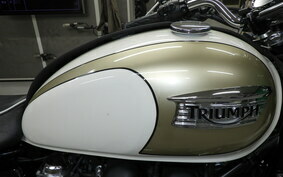 TRIUMPH BONNEVILLE T100 2014