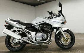 SUZUKI BANDIT 1200 S 2004 GV77A