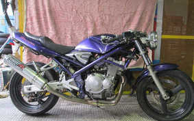 SUZUKI BANDIT 250 GJ77A